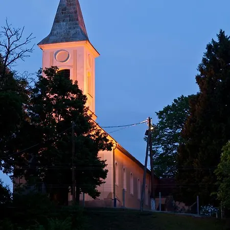 Oda ve Kahvaltı St.michael Panzio Lovaspark 3*