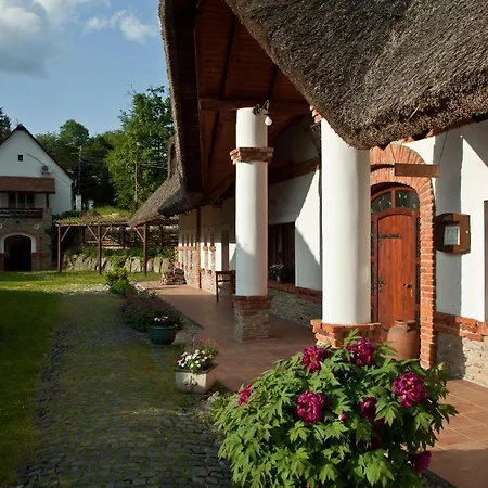 St.michael Panzio Lovaspark 3* Vasszentmihály