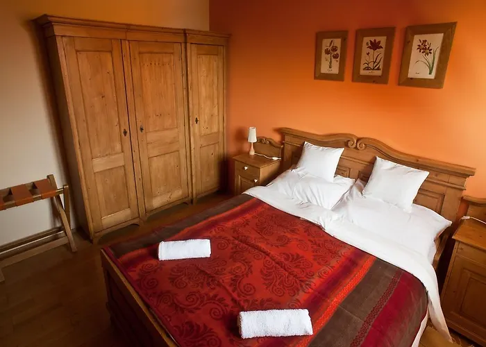 St.michael Panzio Lovaspark Bed & Breakfast